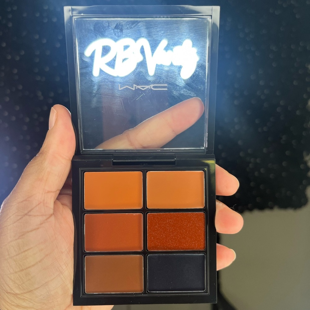 M.A.C Studio Fix Correct and Conceal Palette Extra Deep